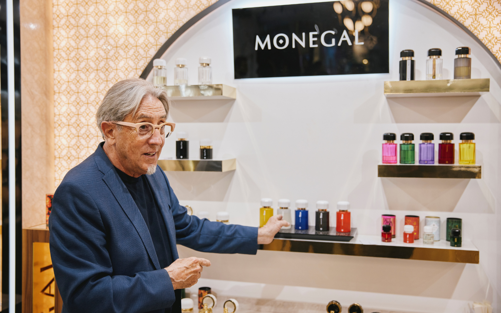 Visita de Ramón Monegal a Santiago Perfumes en Chile